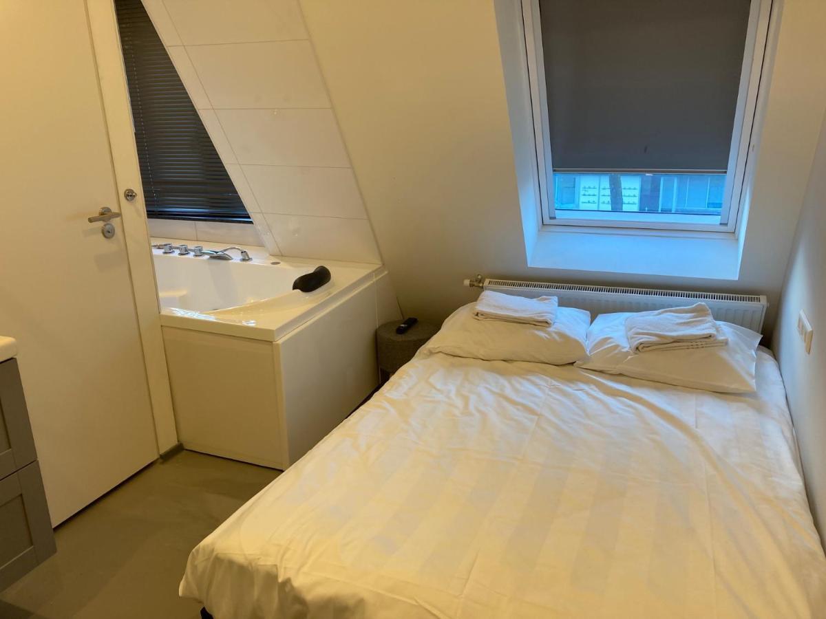 Hotel-Chao Nl 24 Hours Open อูเทรคต์ ภายนอก รูปภาพ