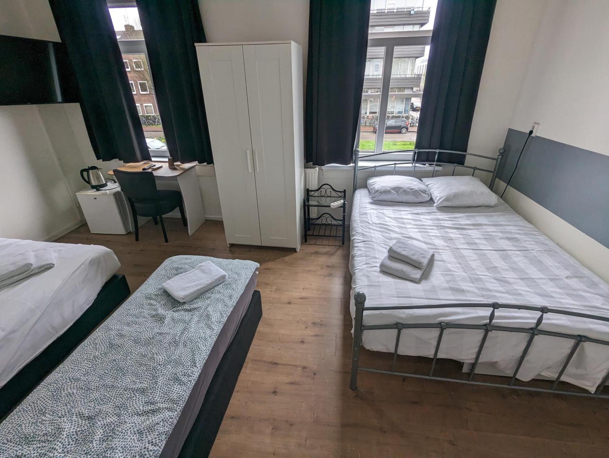 Hotel-Chao Nl 24 Hours Open อูเทรคต์ ภายนอก รูปภาพ