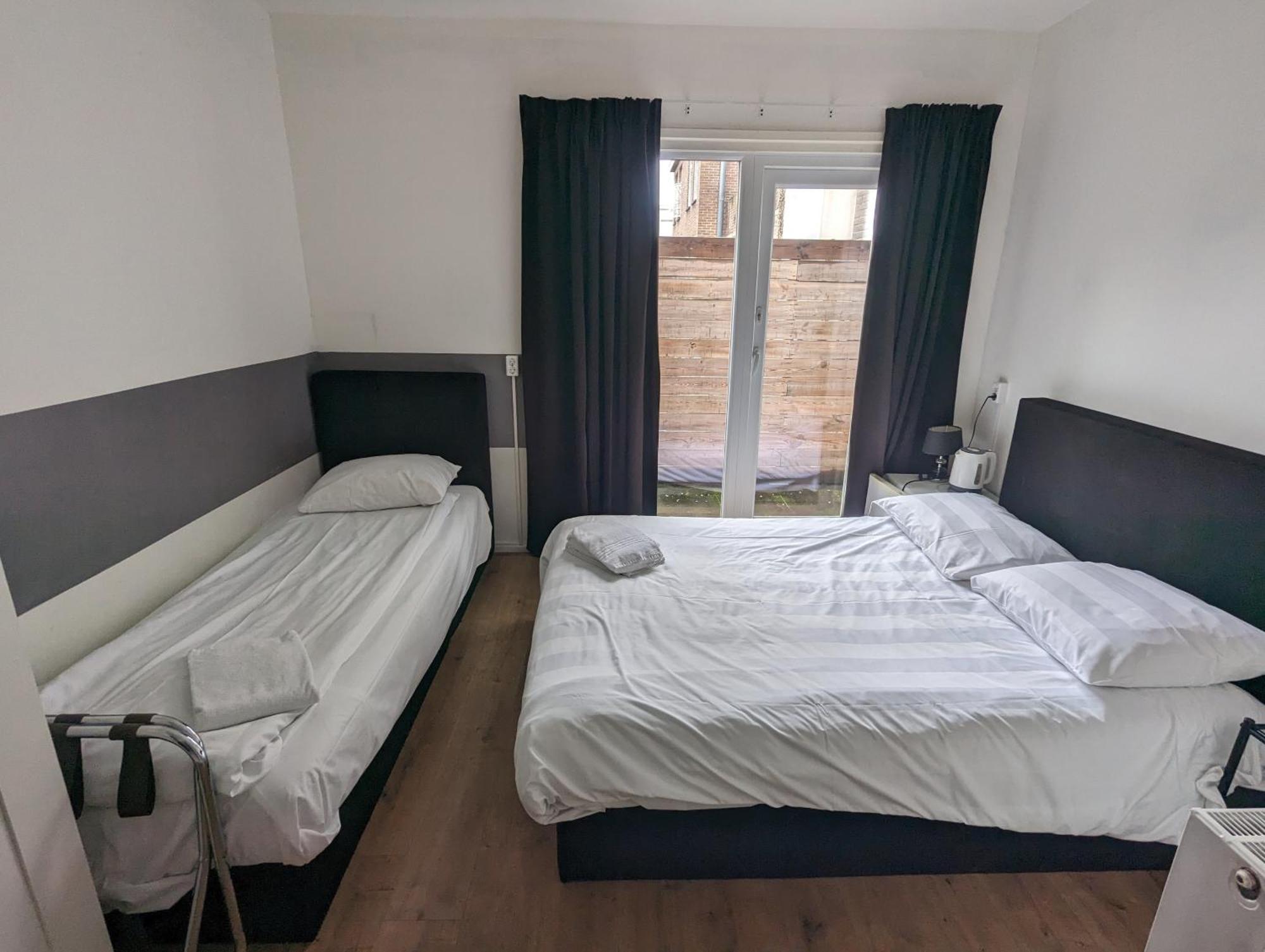 Hotel-Chao Nl 24 Hours Open อูเทรคต์ ภายนอก รูปภาพ