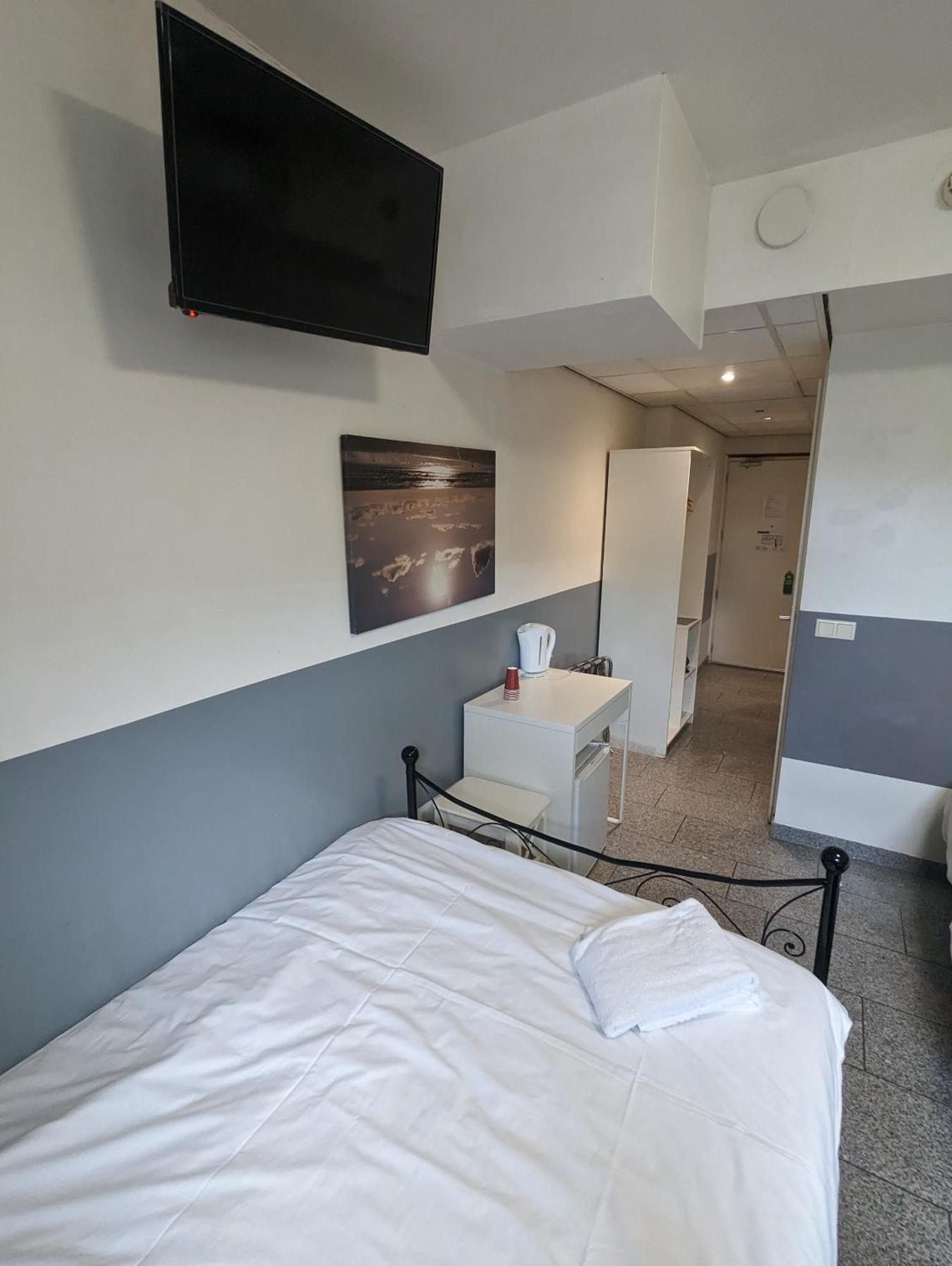 Hotel-Chao Nl 24 Hours Open อูเทรคต์ ภายนอก รูปภาพ