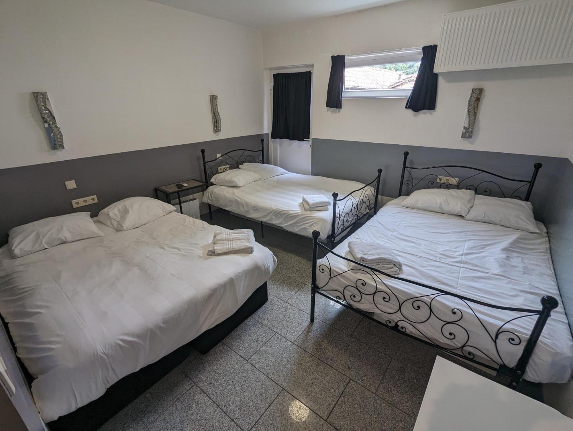 Hotel-Chao Nl 24 Hours Open อูเทรคต์ ภายนอก รูปภาพ