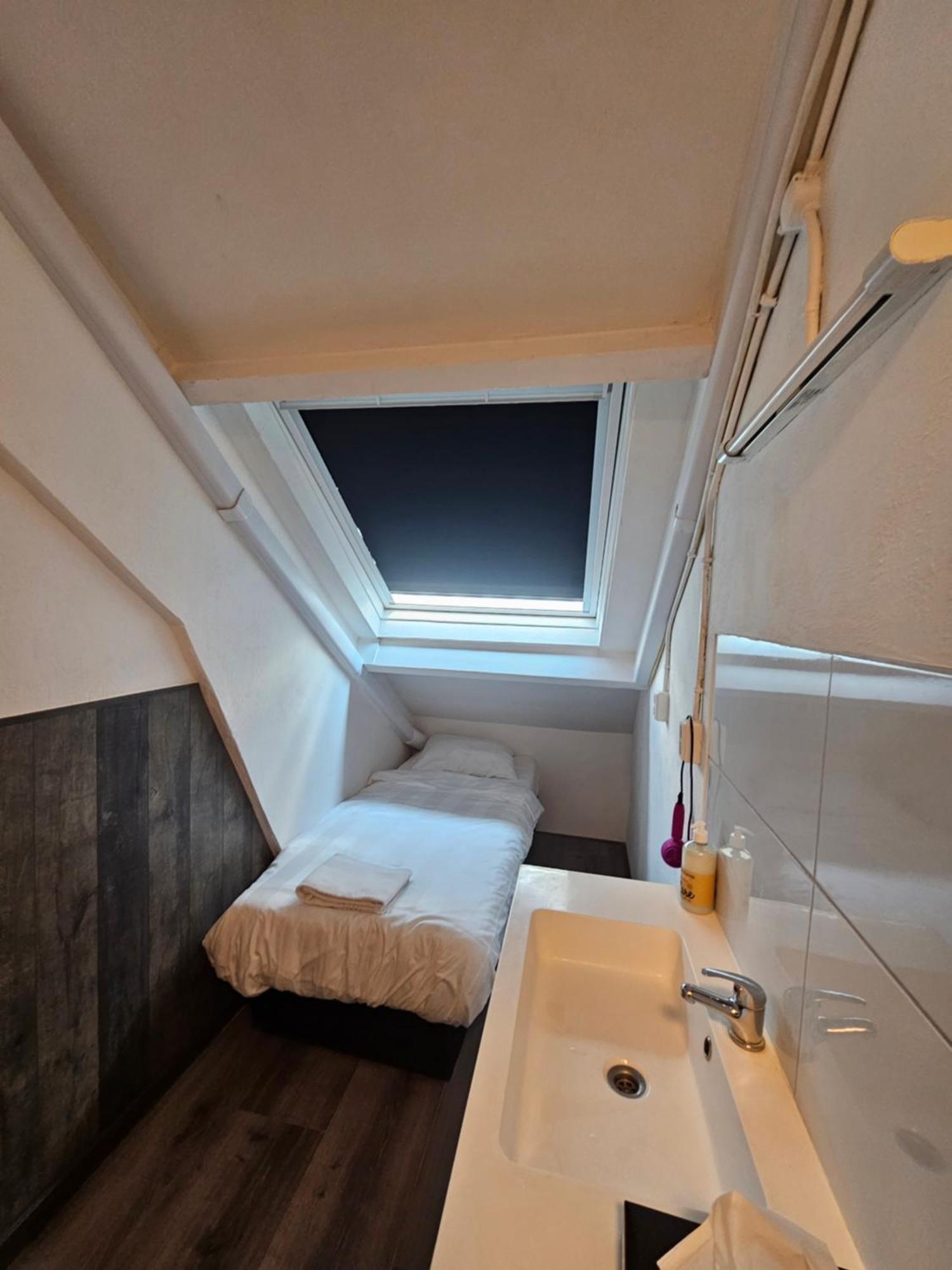 Hotel-Chao Nl 24 Hours Open อูเทรคต์ ภายนอก รูปภาพ